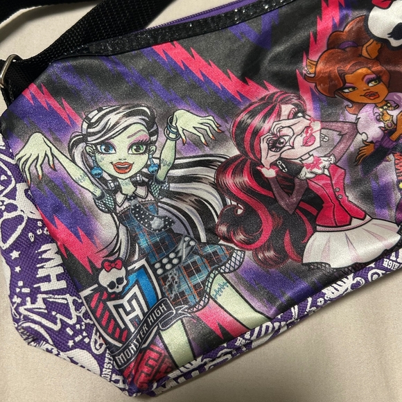 2/15$ Monster High bag - Picture 2 of 8